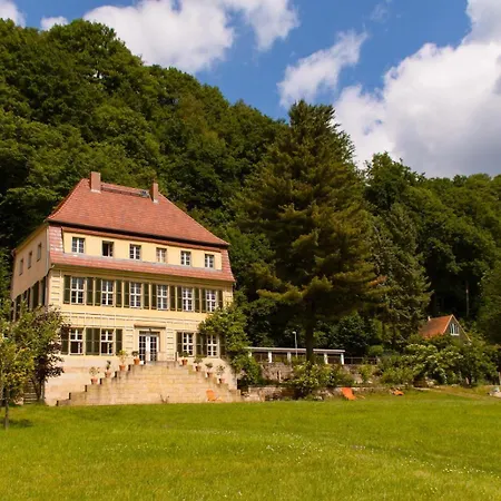 Apartment Herrenhaus Orangella