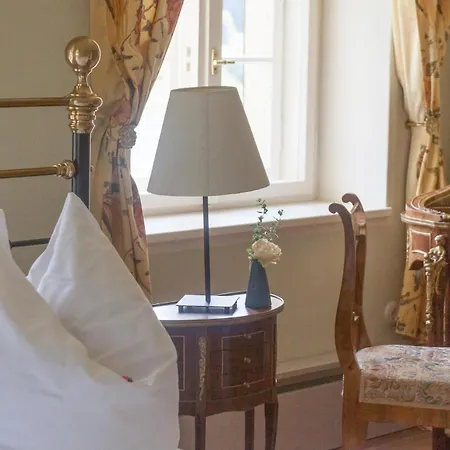 Herrenhaus Orangella